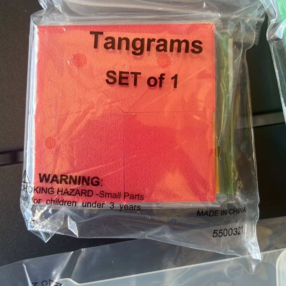 Classroom Kit Basic Tangrams - Picture 3 of 3